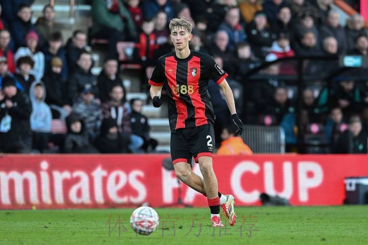 皇马正在关注怀森 希望以3500万欧的价格签下 皇马正在关注怀森 希望以3500万欧的价格签下